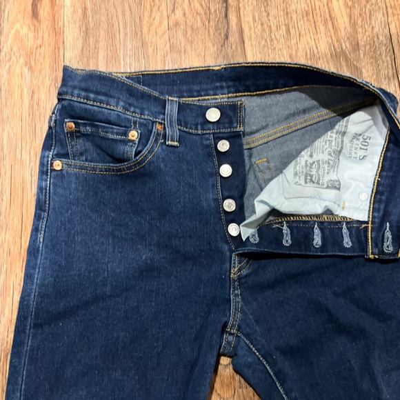 501 ladies Levi’s - Picture 3 of 6
